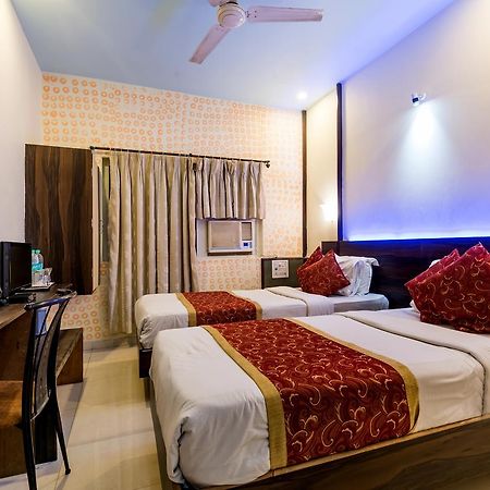 Hotel Panchratna Панвел Экстерьер фото
