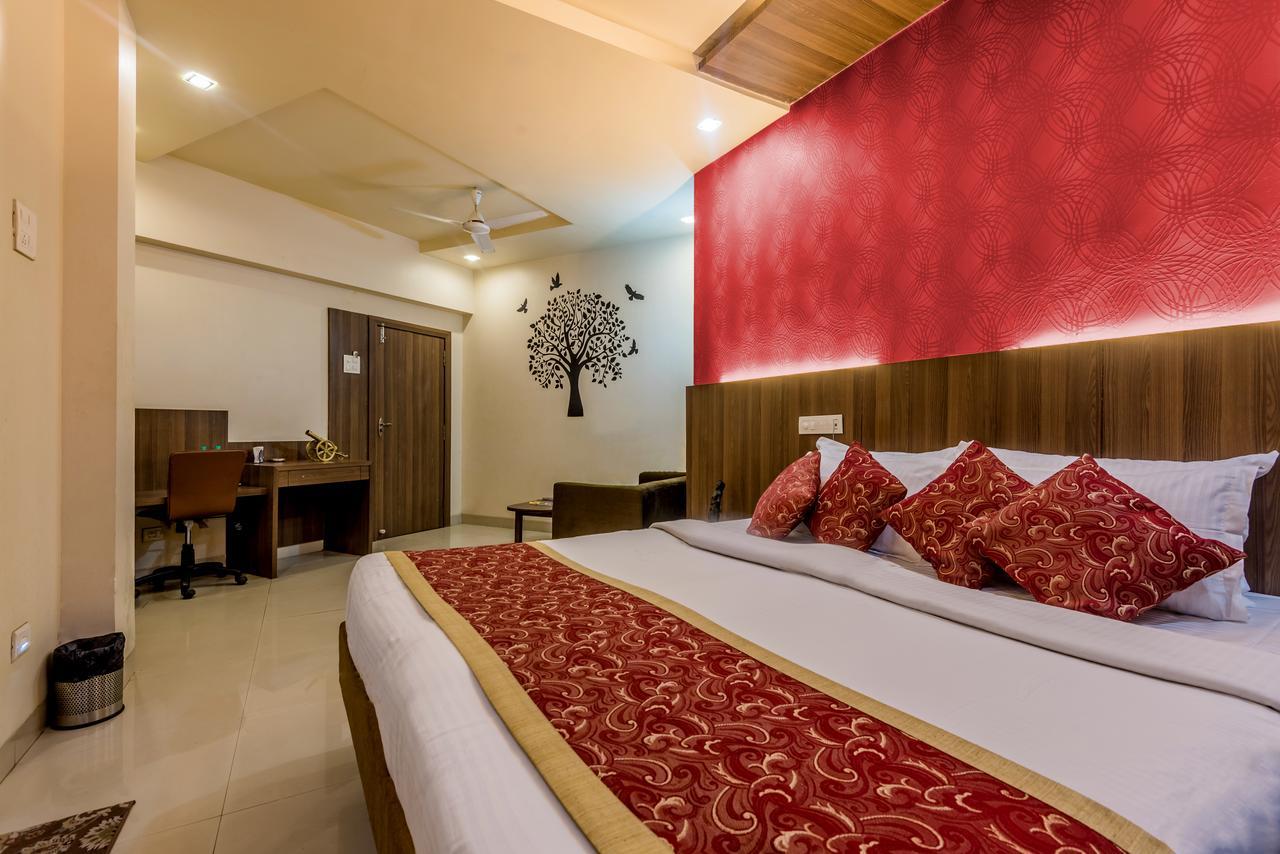 Hotel Panchratna Панвел Экстерьер фото
