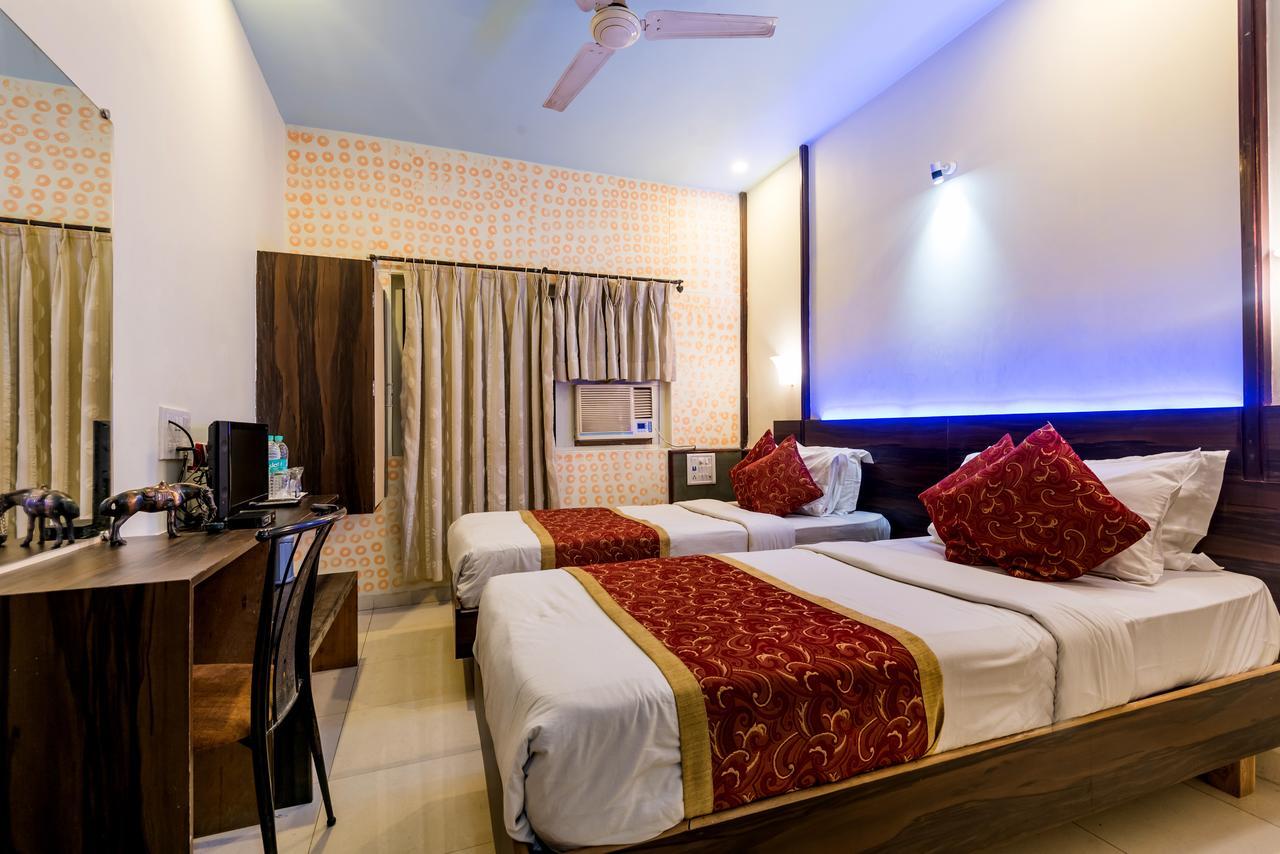 Hotel Panchratna Панвел Экстерьер фото