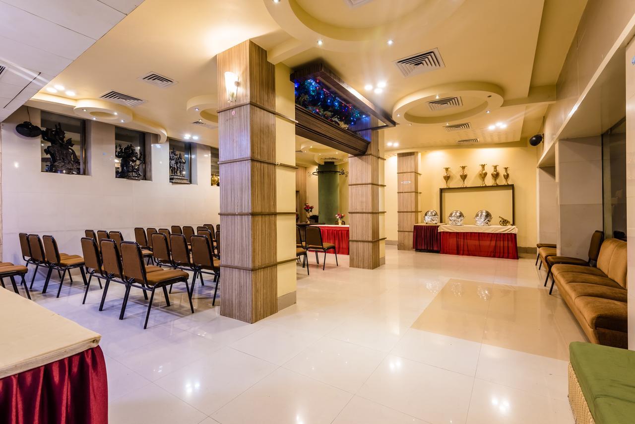 Hotel Panchratna Панвел Экстерьер фото