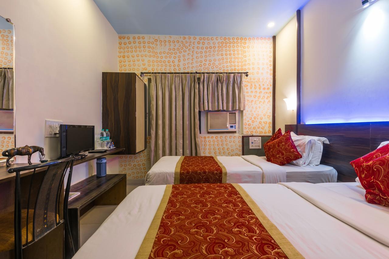 Hotel Panchratna Панвел Экстерьер фото