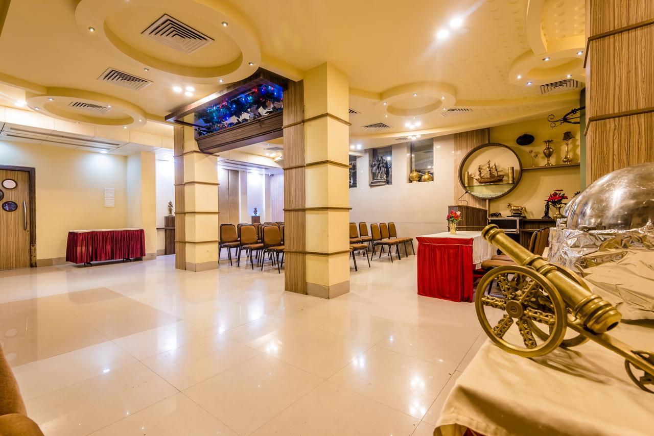 Hotel Panchratna Панвел Экстерьер фото