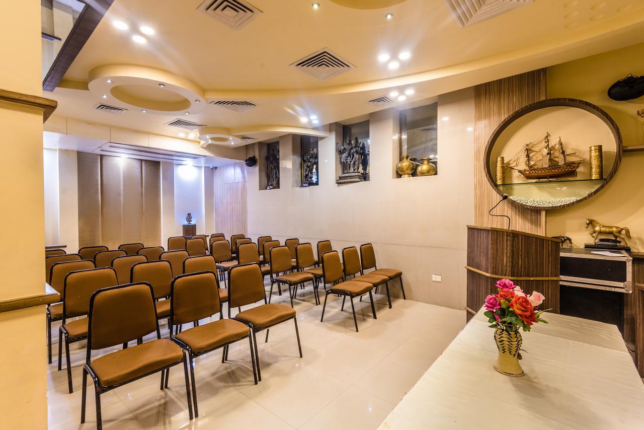 Hotel Panchratna Панвел Экстерьер фото