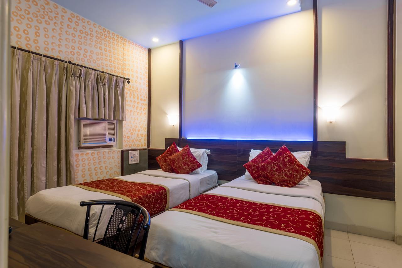 Hotel Panchratna Панвел Экстерьер фото