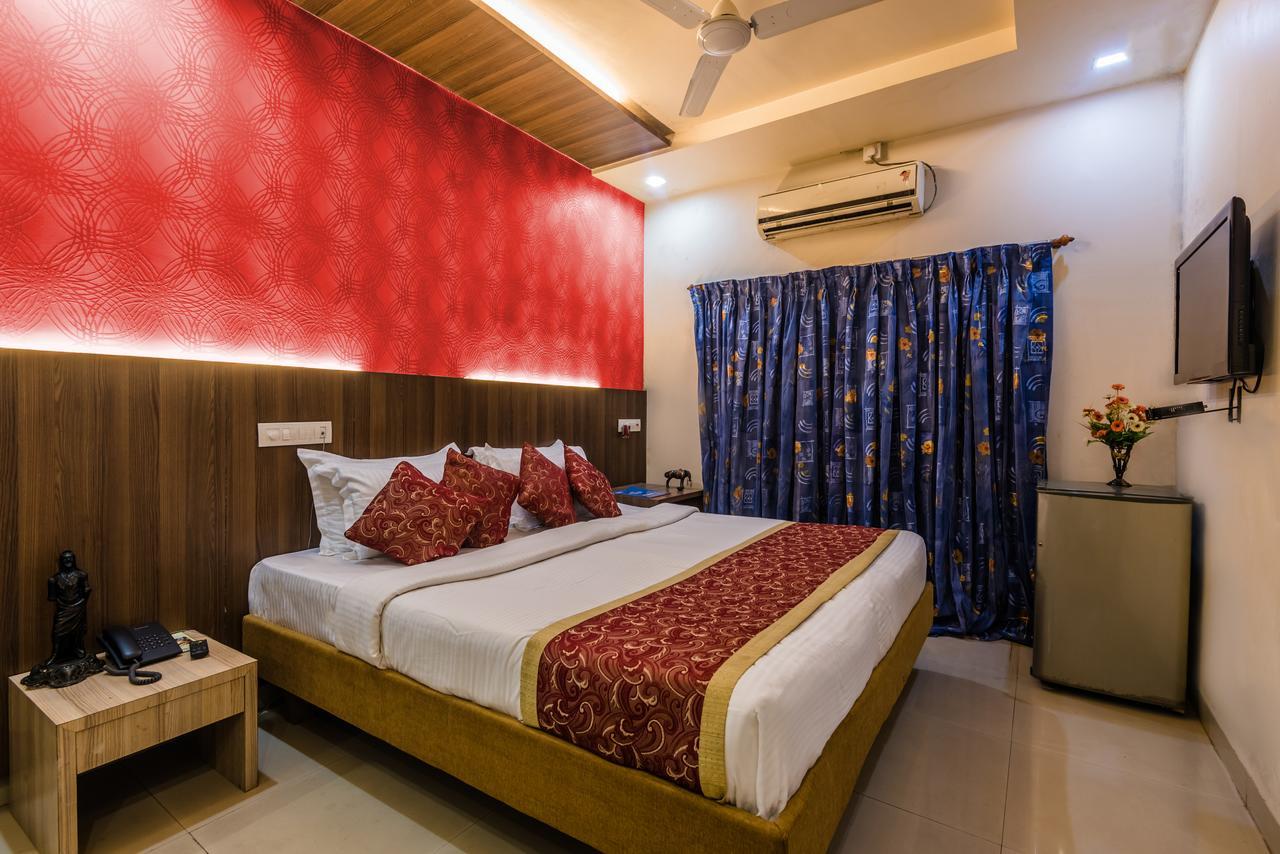 Hotel Panchratna Панвел Экстерьер фото