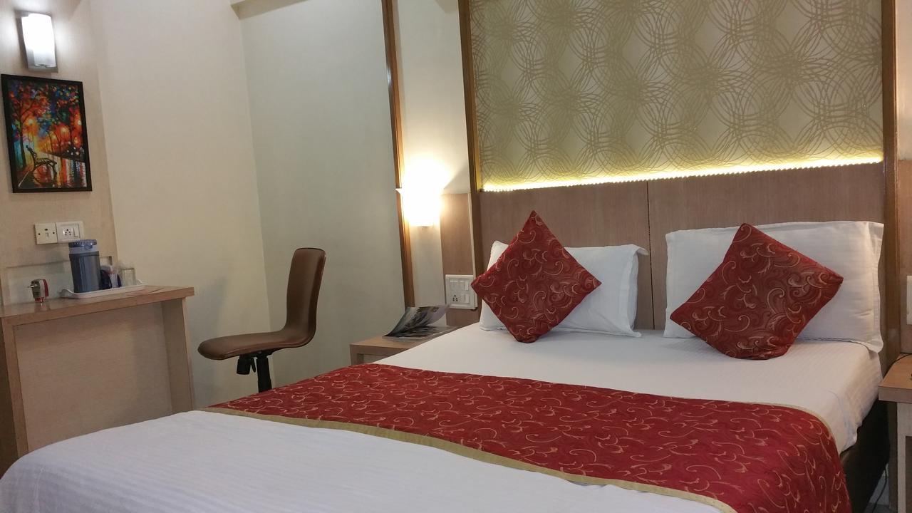 Hotel Panchratna Панвел Экстерьер фото